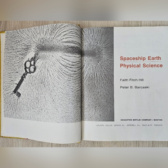 Vintage 70's Science Textbook - Picture 8 of 10